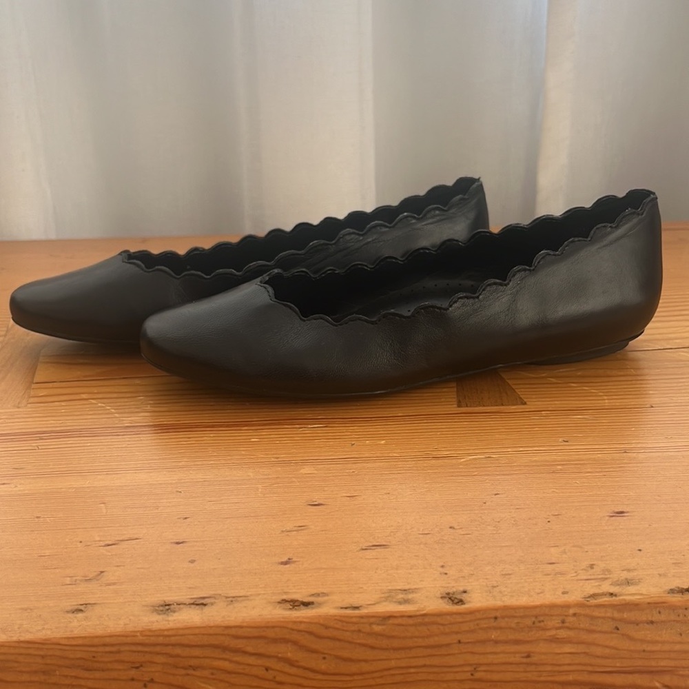 Browns Scalloped Edge Black Flats - Picture 3 of 10